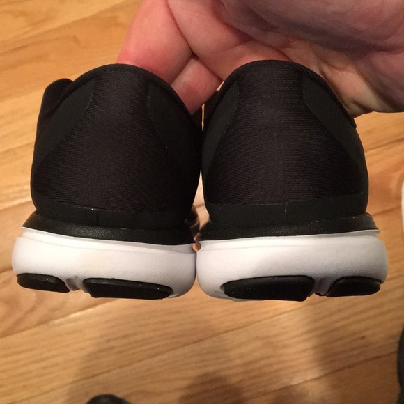 nike flex 2017 rn women's white